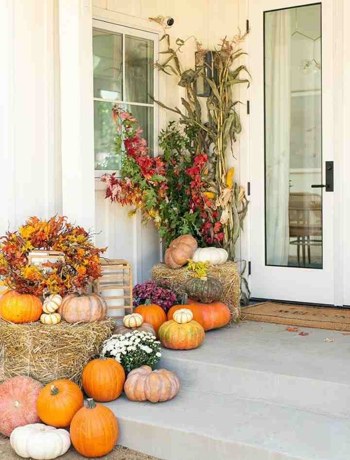 Cornstalk & Hay Bale Decor